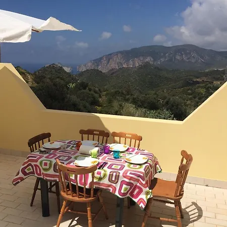 펜션 Alphi's Nebida